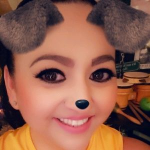 Meet your Posher, Ivette